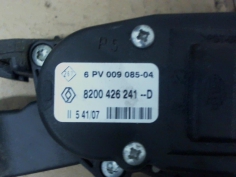 Piece-Potentiometre-de-pedale-de-gaz-daccelerateur-RENAULT-TWINGO-II-PHASE-1-Diesel-761acab9da685d3800bb5f94a3090fb259a1a7c47a9f1b102af5eb5b8a0cec56.jpg 2