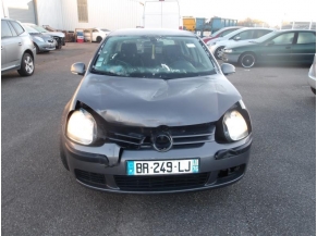 Vehicule-VOLKSWAGEN-GOLF-5-1-6-2004-961e98a42012d7ffb6c3b857822f1ff07106ea3c705114f64f0ed7397057a7a9.JPG 2