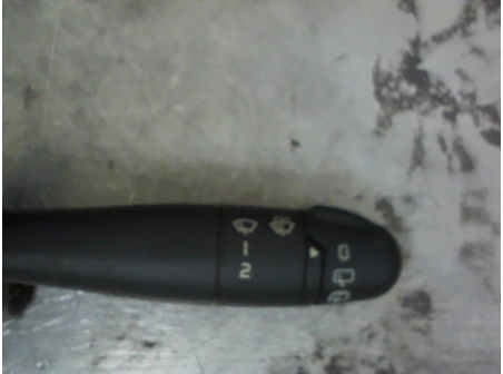 Piece-Commodo-dessuie-glaces--87dbb414a90d63771910d10e85f60683b78ddc6960f0be5a85a43135bae3bb3d.jpg