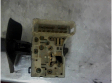 Piece-Commodo-dessuie-glaces--444971049cc8b848082be970abc0a2c84a25c264346ce0209d1622d767da5903.jpg