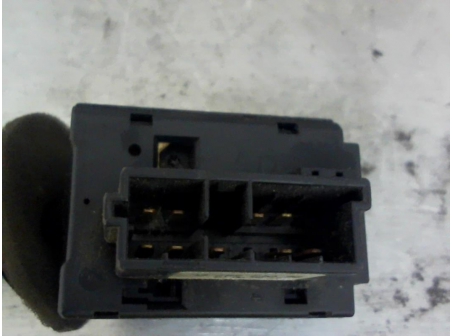 Piece-Commodo-dessuie-glaces--e7403a6cb66083ba5dc0e08065286c9901bda0705ba102991d14173dd14d0b55.jpg