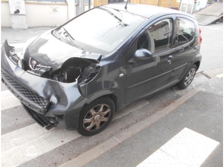 Vehicule-PEUGEOT-107-1-2011-d2b4f22a29e810c1390fb2036343e74bb15744d54f0a18fc5ebbfaf51b26d88e.JPG