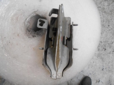 Piece-Charniere-de-capot-CITROEN-C3-PHASE-1-Diesel-459a2d76f6f07c7f33ed78018a37aaf9d49a7a3a0a3b662fa4312877e1b454ba.JPG