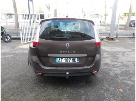 Vehicule-RENAULT-GRAND-SCENIC-3-PHASE-1-1-9-2010-4fbab533b1e15e340f8cde17fabac7c4ce7148a2f55cb14f58e0c16934d49fcc.JPG