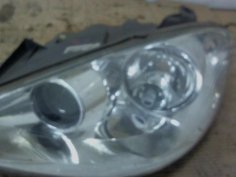 Piece-Optique-avant-principal-gauche-(feux)(phare)--2a06cb2cd0e9de26c2d63c46306f7c7e9c990667584e2c2f80029c6de81ed476.jpg 2