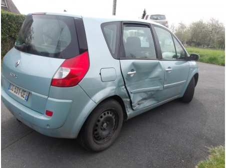 Vehicule-RENAULT-SCENIC-2-PHASE-2-1-9-2007-00910c4149450a5c4a8ed0dd0c5435b2327fdd4c943a4857fbc06fd2d6e2fc41.JPG