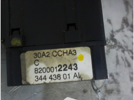 Piece-Commodo-dessuie-glaces-RENAULT-LAGUNA-II-PHASE-1-0db11fa67dda1bda34b9226ed97c3788e2602afde4eaa28e043a448885268c3a.jpg