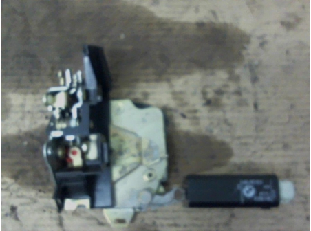 Piece-Serrure-arriere-gauche-BMW-SERIE-5-E39-PHASE-1-528i-Essence-2a2f6b72c4233590e0c58ac47a325fbb9d1215f5d16d9530bf588e7c2321dd1e.jpg