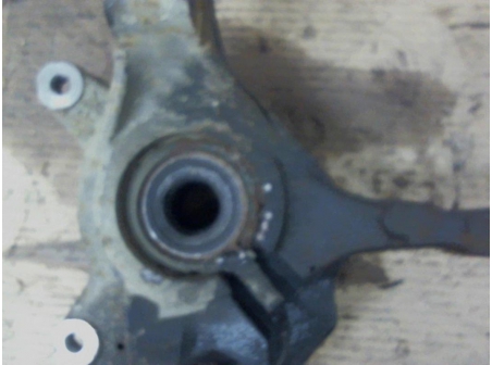 Piece-Moyeu-avant-droit-RENAULT-VELSATIS-PHASE-1-Essence-7e55e89bc4318a15245b0ebbcc57f198edf7b115b502700ab07c67619def83c1.jpg