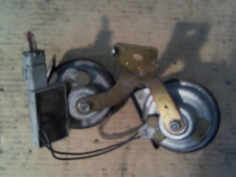 Piece-Avertisseur-Klaxon-RENAULT-VELSATIS-PHASE-1-Essence-07a86cfe2562be2877454f1308f7d762d7b10039effe616721c36f10609d1742.jpg 2