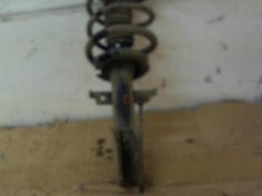 Piece-Amortisseur-avant-gauche-RENAULT-VELSATIS-PHASE-1-Essence-61d781e867b7e47e19e0cd807cfdd11d004a17dfd385e4cd30b504b64ae208a8.jpg 2