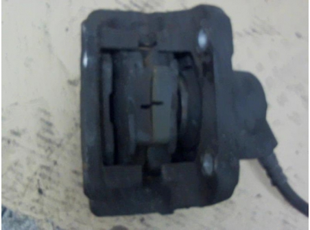 Piece-Etrier-avant-droit-(freinage)-DACIA-SANDERO-.-Essence-GPL-3d2ef4e414493169619dbdc41be942d34a86f7c0fc3da030f1cf506b8e051a91.jpg