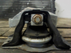 Piece-Support-moteur-droit--98eb66b31048675e191127ec2d8f801baa2b3523b0e9d0daeaab1dd75b6894a3.jpg 2