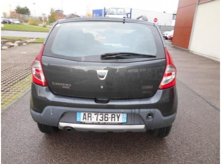 Vehicule-DACIA-SANDERO-Ambiance-1-5-2010-5b6a979bc86fd54dc398a5d24f9bbfb943f42aa60a09cca2db03cf72c3dd290b_mtn.JPG