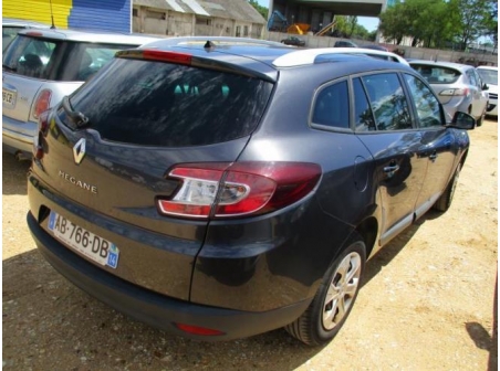 Vehicule-RENAULT-MEGANE-III-ESTATE-PHASE-1-1-5-2009-7b940a896dab3635accb7ba86cc096560cf5be79120d4fa25d84e3ba5391f2c2_mtn.JPG