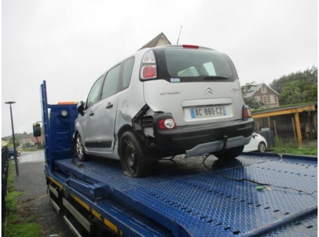 Vehicule-CITROEN-C3-PICASSO-Collection-1-6-2009-98318b67bf15d64dcad87ecc70d263b4b942662e49c8489c597ee83fd67633eb_mtn.JPG