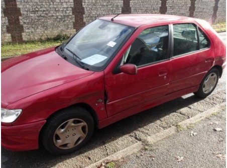 Vehicule-PEUGEOT-306-PHASE-2-1-6-1999-2d466035581e976de49ffd9ec665be2b799086a8c036741202e300da7e4441a9_mtn.JPG