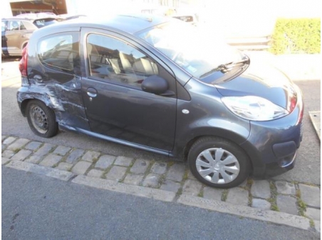 Vehicule-PEUGEOT-107-PHASE-3-1-2014-0366b63de8928229cd94b11269578b95372d20e3398c896cfdf1cb7f42b88ce8_mtn.JPG