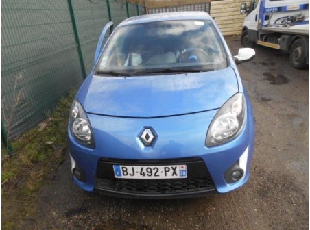 Vehicule-RENAULT-TWINGO-II-1-1-2011-094c0f44e779c369fd22f528580277d7be01a827685d82f85813970b83371a35_mtn.JPG