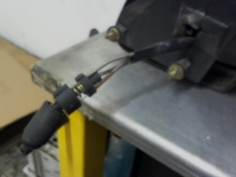 Piece-Retroviseur-droit--cdea2d07b4239a6e40d89d29dc9812b37b8672ff970e8879aa705e5ac7e7a55c.jpg 2