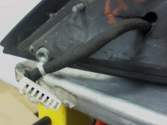 Piece-Retroviseur-gauche--cfe1ed0a9ff14e35e0a72fd9bb8532358003f37f62fa4af5b9b81cfcfa77779a.jpg 2