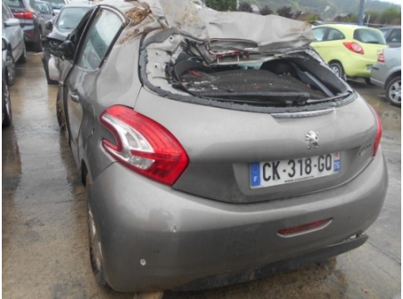 Vehicule-PEUGEOT-208-1-6-2012-4c474f4f8e3be6db113155cc171d594bd1e552b6922ad0e0f48519d01d455c02_mtn.JPG