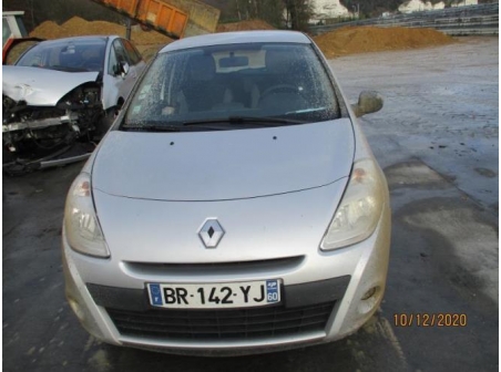 Vehicule-RENAULT-CLIO-III-PHASE-2-1-1-2011-32139bf73c2b2eb204e4142f9e58b809ca3f0d8d96b41261fd2588708fc81c7f_mtn.JPG