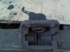 Piece-Etrier-avant-gauche-(freinage)-RENAULT-TWINGO-2000-Essence-562ab3e1b0506af43acda3dfb06d6246d41e29c045b625ef317f751026fd9e31.jpg 2