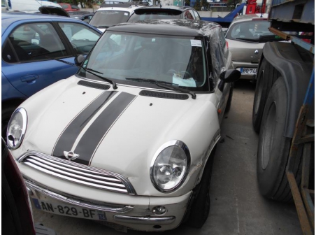 Vehicule-MINI-MINI-R50-53-MINI-R50--R53-Cooper-1-6-2003-66ec67104b25c57cf3c60cd05fd8f7695dfafd910b3612f58d607c6362b16fad.JPG