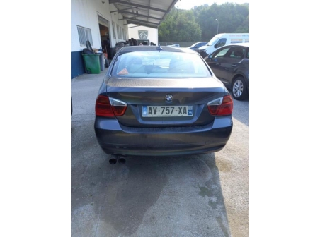 Vehicule-BMW-SERIE-3-E90-PHASE-1-2006-62e037c386ee4a32088bcc0f430366a05070f4c0fa3e15355f722bddc635d3cb_mtn.jpg