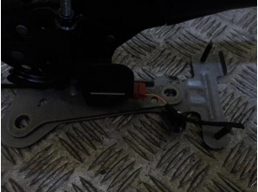 76348822-36956caf-5d85-49e2-a9ab-f3d91032f800-Piece-PEUGEOT-950f95ad14c0973c267145569ca2f8f73c6a2bdda05bfdd0142bbbd43d1dbd4d_m.JPG 2