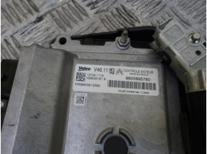 76374942-518973d3-f464-46f4-ba8d-a0aabda02f82-Piece-PEUGEOT-07015b206b06808f88b09ec5dd2e04ea2949759fe9822ec4e81922e863562983_m.JPG 2