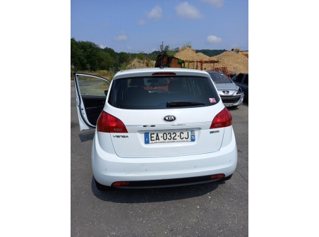 Vehicule-KIA-VENGA-PHASE-2-2016-48373a36d3d69bb3a73e21b4278191b5e19967c01992dfc4469d1e7c778b4213.jpg