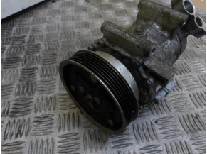 77349828-f5effad0-0bbd-46e3-9893-4d3eae0d65a8-Piece-RENAULT-66297cd7134dff7376d3f912df733600697df8e87245b3a1337e93122d4dec96_m.JPG 2