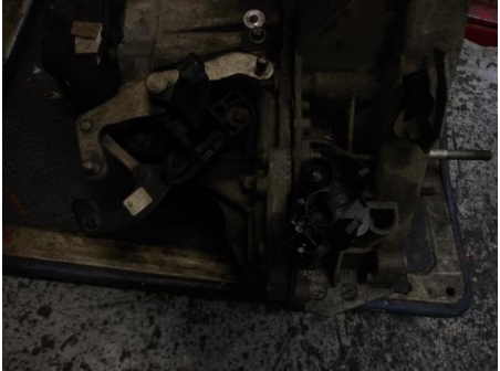 77467819-d1167f4e-1a10-40f3-ab9f-b95171d3429c-Piece-77467819-Boite-de-vitesses-RENAULT-CLIO-4-PHASE-1-15-DCI-8V-TURBO-453d17334895342ef3e62e714ff4a6d788def30d8eb594c199e0a0563dad6f11_m.JPG