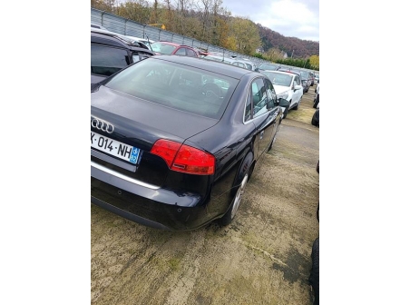 Vehicule-AUDI-A4-2-PHASE-2-2007-5185b689e110cf121b442fcb953a74c056fd02351c5f3e91fe92cae05b515071_mtn.jpg