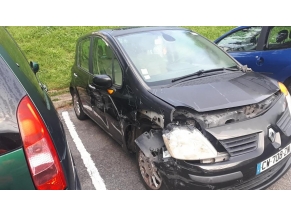 Vehicule-RENAULT-MODUS-PHASE-1-2004-8dfb81e1552823cf5252ba147828659376ae7fb6671e72e0cd91772ccaf19db4_mtn.jpg 2