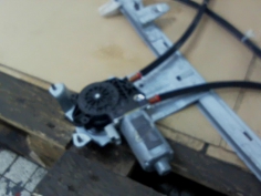 Piece-Leve-vitre-electrique-avant-droit-CITROEN-XSARA-PICASSO-PHASE-2-Diesel-98ab8d9302c5c5691298ddba6c931a3a40519a3ec00ece763a82928e1ff44e44.jpg 2