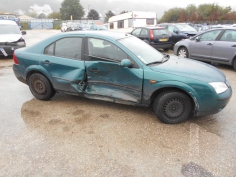 Vehicule-FORD-MONDEO-2000-MONDEO-CLIPPER-2000-2-2002-821063ceaf8ac38a2c5e040b9fb3be7ac8cfefd68264933ac994210d157d2c3f.JPG 2