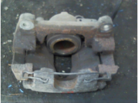Piece-Etrier-avant-droit-(freinage)-RENAULT-LAGUNA-II-PHASE-1-Diesel-f0b9172ec01921098e7287cbbbc2926d9535d335d558cb52e65115e9330fcb64.jpg