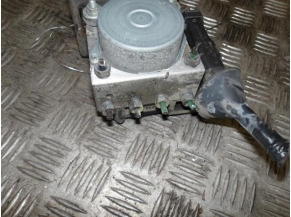 81469219-35c44dcbcb7893e3caa1bd05b99eee5e38f78d75dcc12bac4e6d4756c093c55f_mtn.JPG 2