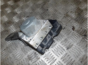 80147511-658e1f569bc587012323b796c872797380b04139c6b93d908e179d85077d7de6_mtn.JPG 2