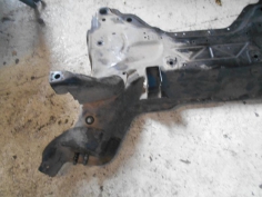 Piece-Berceau-avant-PEUGEOT-3008-Access-Diesel-0e4de76e3ef15545096b45f080593d4fad8dcb9f3a72ec89f8b00b852c2d8b43.JPG 2