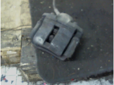 Piece-Etrier-avant-droit-(freinage)-DACIA-LOGAN-Prestige-Diesel-c9ba2f73298e3911bcd5004b290c43ddc78a21aa8938650402e5db0d17d054a8.jpg