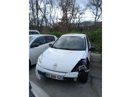 Vehicule-RENAULT-CLIO-3-PHASE-2-2011-405c6c513562d858c91ff6bed97aca9eab06b09c8411d1c1a7cff4df4acbcce8_mtn.jpg