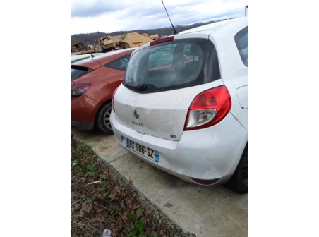 Vehicule-RENAULT-CLIO-3-PHASE-2-2011-54e1c22e15a307f05dcf82600e2441ac54d0e1911b6d65ac1bdf32be18765a6f_mtn.jpg