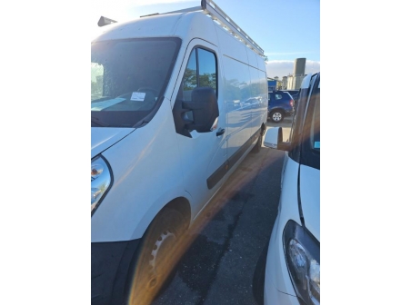 Vehicule-RENAULT-MASTER-3-PHASE-2-2017-d1cbbf80f7f4bcb76078bfafa31ca9809b137f82434abe2a62cfb1f0dca1444d.jpg