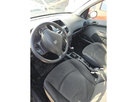 Vehicule-PEUGEOT-206-2011-9b6913dc426c7dd9565db13b42debf243820bb0148e0d8cbc441202051c89b7a_mtn.jpg