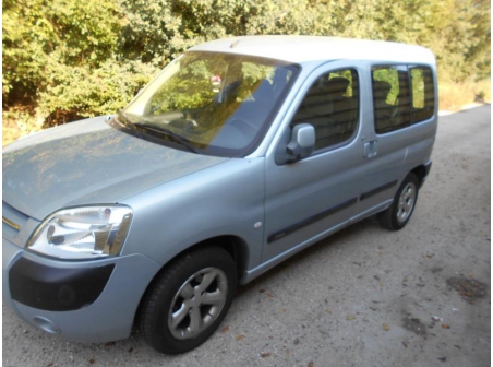 Vehicule-CITROEN-BERLINGO-PH.2-2-2004-33c03020036039befdffe02d64c8b1f82c24947b1ad5fc4b7d9e276ffc0e27a0.JPG