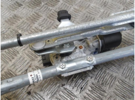 90208623-7a2cae51-eec3-43dd-bd16-3382b886cfbb-Piece-RENAULT-de8d1e95eaa85e9f426007efa166a8ab8c3a5df9d61613b6d761f438ddde3bdf_m.JPG